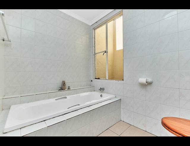 2 BEDROOM SIMPLEX FOR SALE IN PRESIDENT RIDGE